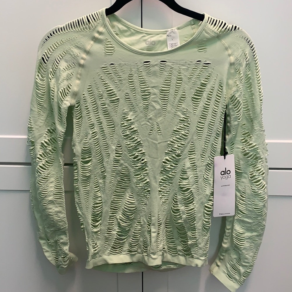 Alo Yoga top super cute - Picture 1 of 6
